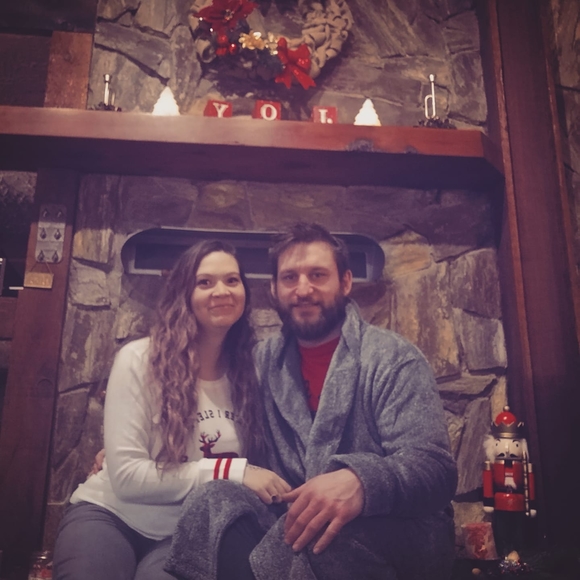 Meet your Posher, Brittney - Picture 1 of 1